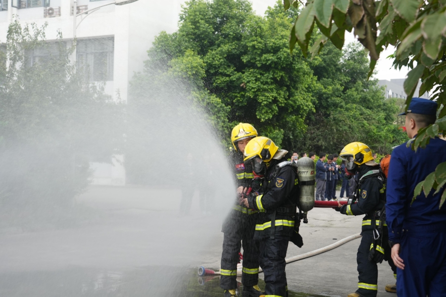 44a6338e2e5ef96631b27fdd2290c528.jpg 44a6338e2e5ef96631b27fdd2290c528.jpg