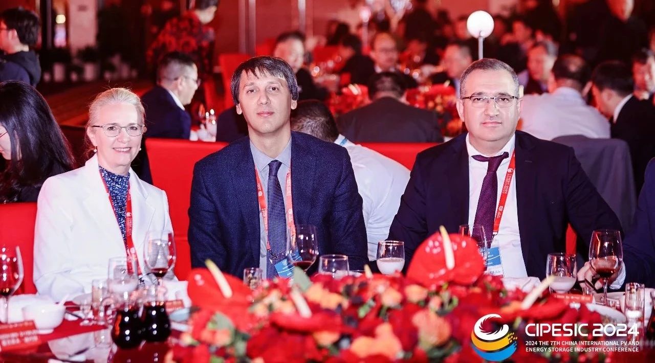 71b23104e3d907b6f68ad6d5cab3edb4.jpg 71b23104e3d907b6f68ad6d5cab3edb4.jpg