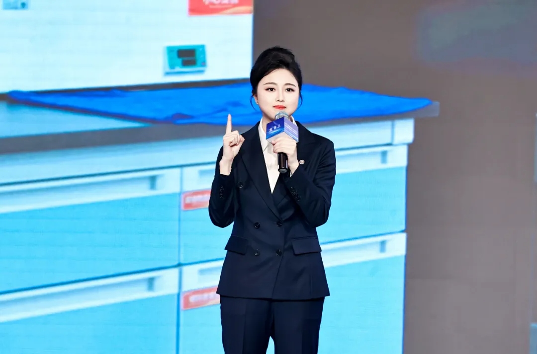 f6476385f6963b8f48f86eac3cca843b.jpg f6476385f6963b8f48f86eac3cca843b.jpg