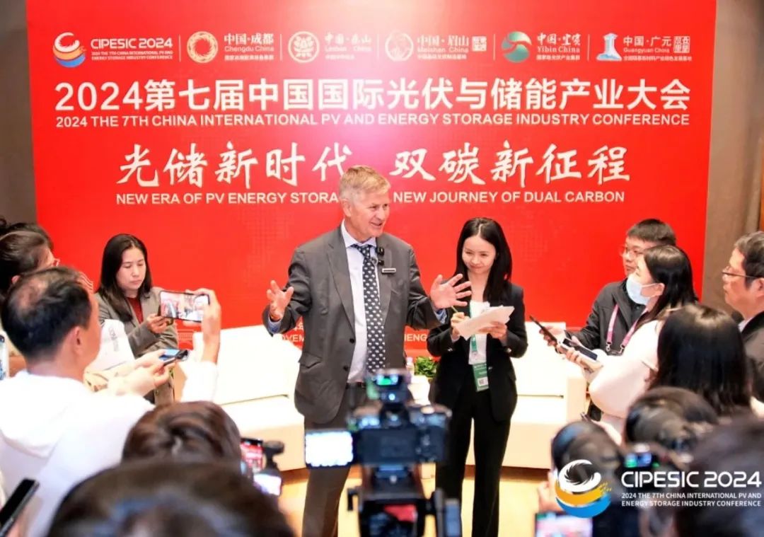 b22a917bafa9d329085c5af233443121.jpg b22a917bafa9d329085c5af233443121.jpg