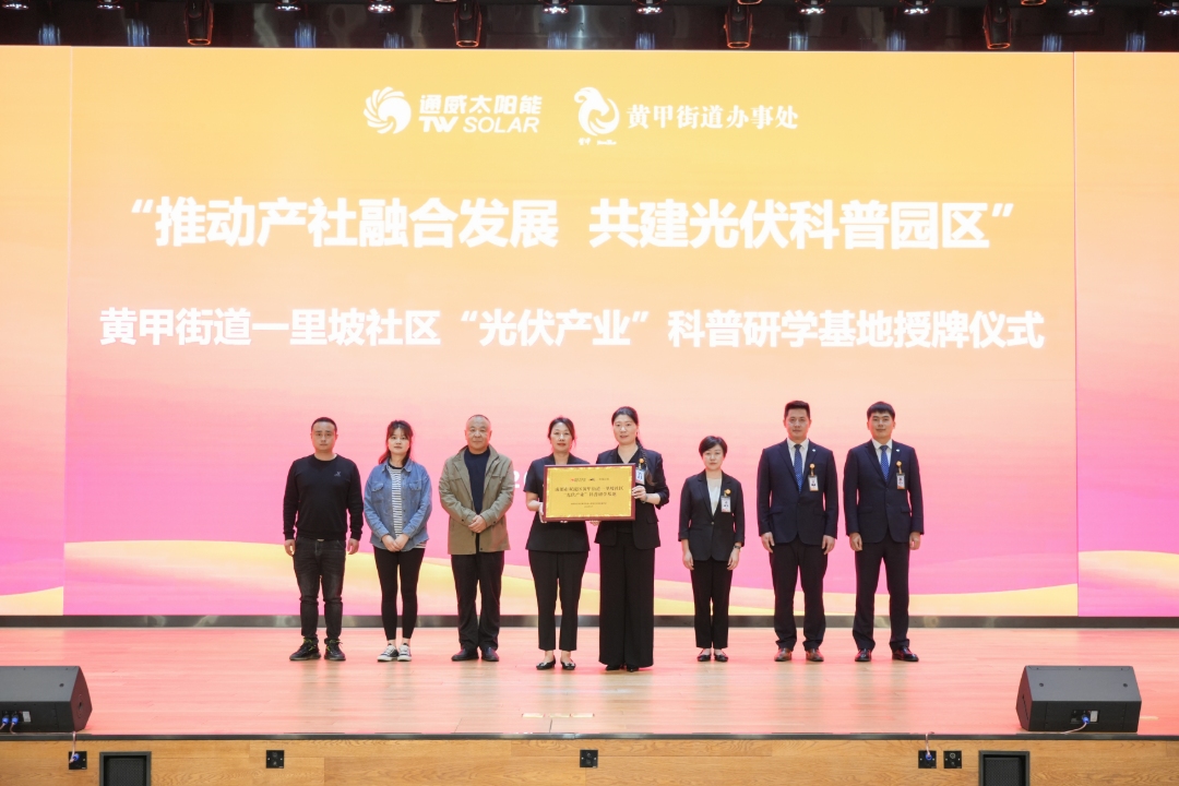 47c571ba2d74cd8732bb7419c0025e6d.jpg 47c571ba2d74cd8732bb7419c0025e6d.jpg