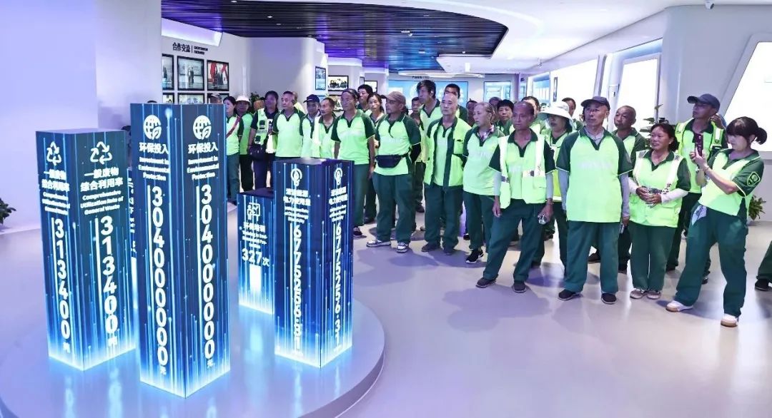 09f56cefda44cc40f53cfa0451472ba6.jpg 09f56cefda44cc40f53cfa0451472ba6.jpg