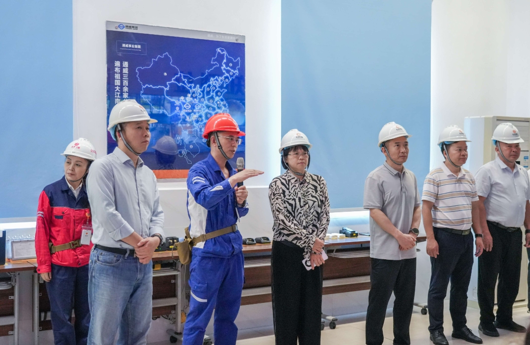 84ef18e117e0ae031c891ca4f4cdde52.jpg 84ef18e117e0ae031c891ca4f4cdde52.jpg